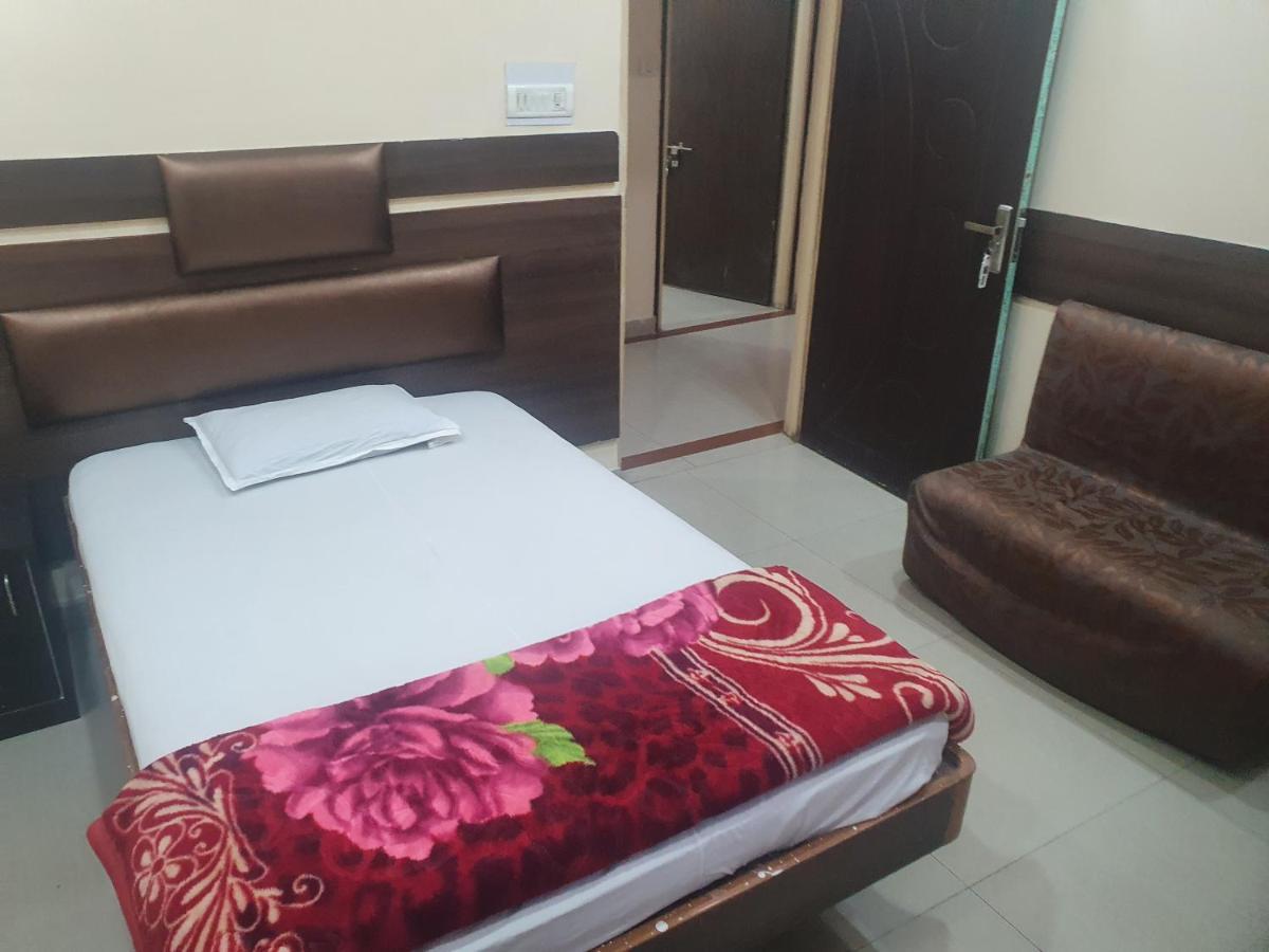 Hotel Anmol Ambikapur Екстер'єр фото