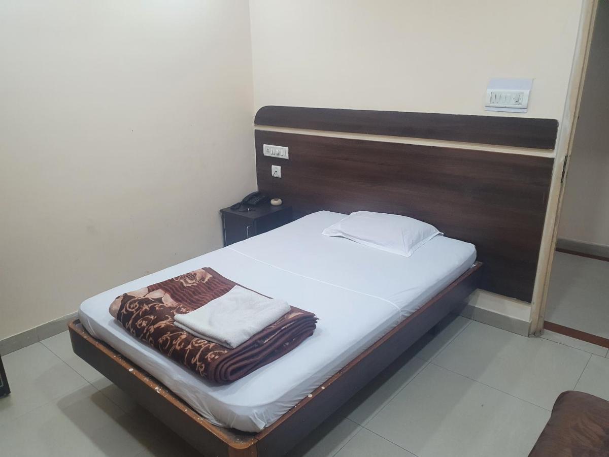 Hotel Anmol Ambikapur Екстер'єр фото
