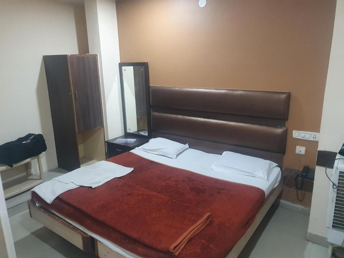 Hotel Anmol Ambikapur Екстер'єр фото