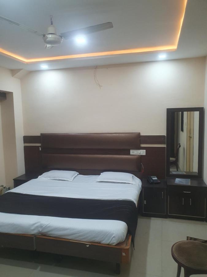 Hotel Anmol Ambikapur Екстер'єр фото