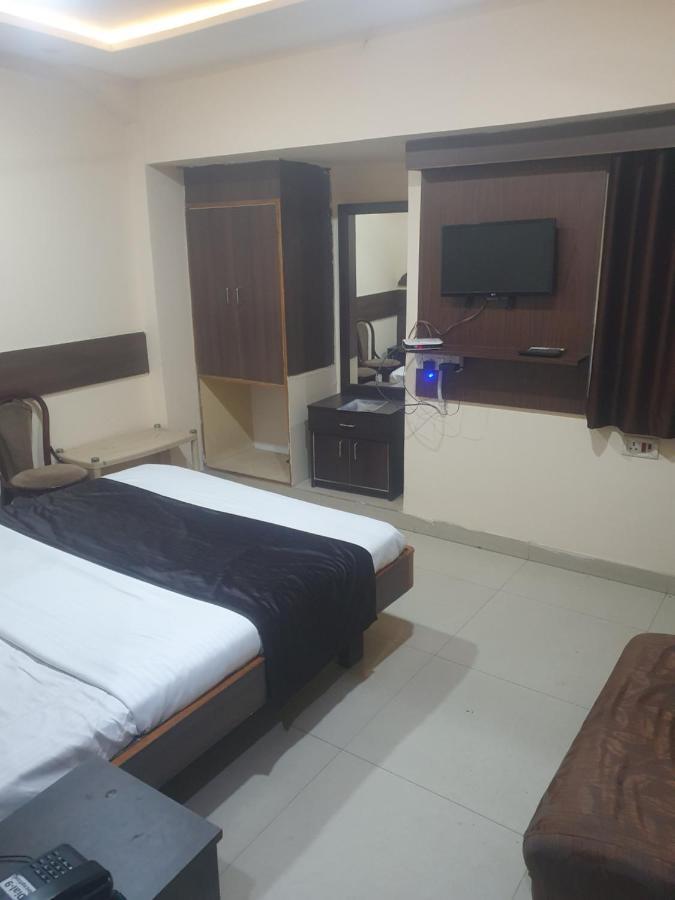 Hotel Anmol Ambikapur Екстер'єр фото